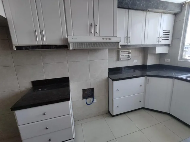 C/ La Floresta, Departamento de 82 m² en Venta, Sector Supermaxi — imagen 4
