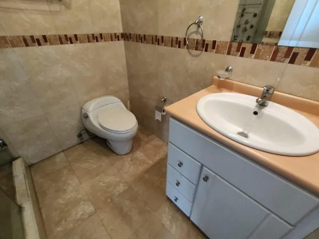 C/ La Floresta, Departamento de 82 m² en Venta, Sector Supermaxi — imagen 3