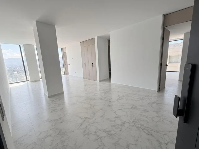 Hermoso Departamento de Venta por Site Center Cumbayá! a Estrenar! — imagen 5
