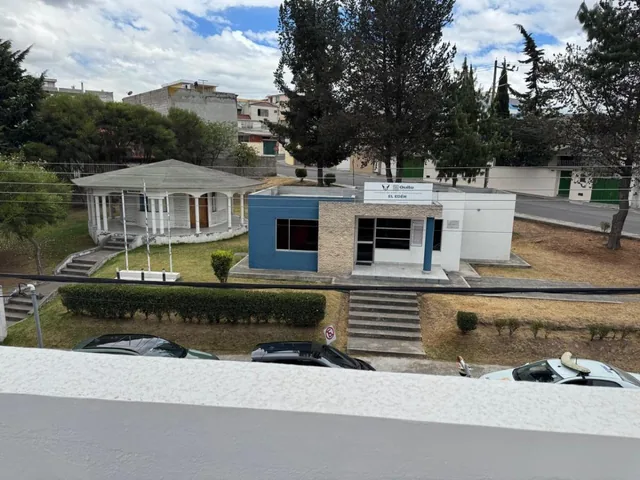 Deb Casa en Venta Sector Embajada Americana $ — imagen 4