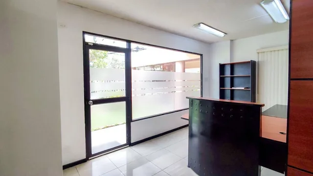 Oficina Amoblada en Bellavista – Venta o Renta | 96,20 m² | Planta Baja — imagen 5