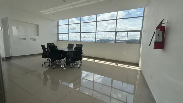 Oficina en Venta o Renta de 50 m² en El Quit Tenis Bajo — imagen 2