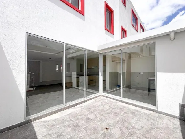 Vendo Casa en Conjunto con Piscina en Conocoto — imagen 3