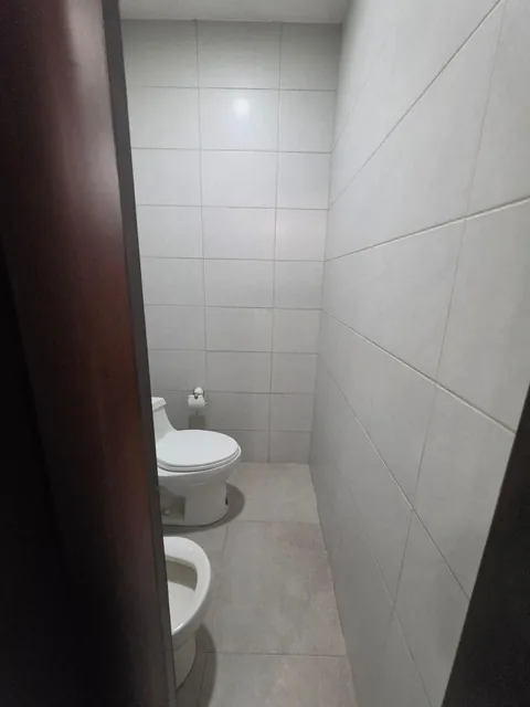 Casa con Piscina 4 Dorm. en Venta en Samborondón, Guayas — imagen 3