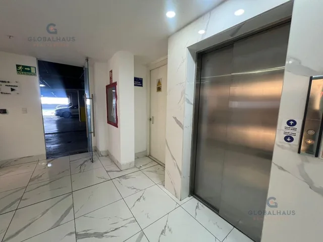 Venta de Consultorio en Torre Médica Solaris - 2 Parqueos Incluidos. G. m, Guayas — imagen 4