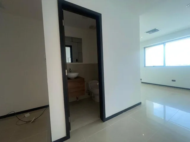 Oficina en Trade Building, Guayas — imagen 3