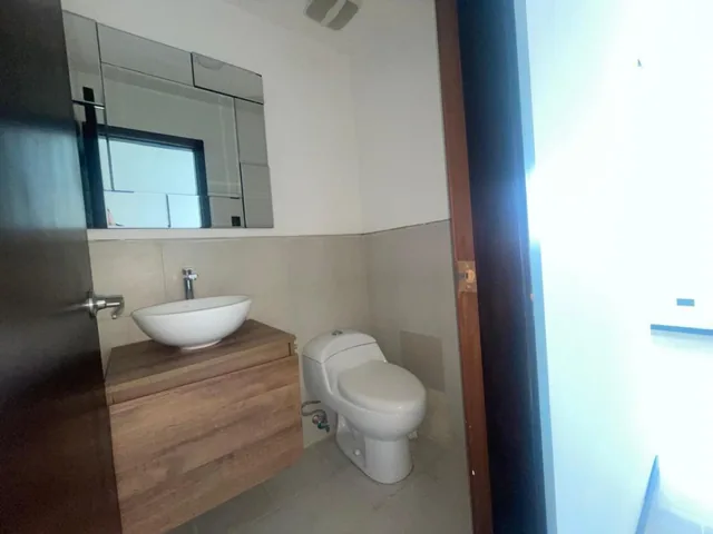 Oficina en Trade Building, Guayas — imagen 2
