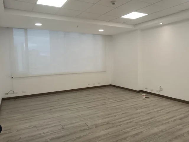 Mv - Sector La Carolina en Venta Oficina 40 m², Edificio Corporativo — imagen 3