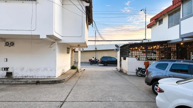 Oficina en Venta - Av Francisco de Orellana Cc Las Galerias Primer Piso Cril, Guayas — imagen 2