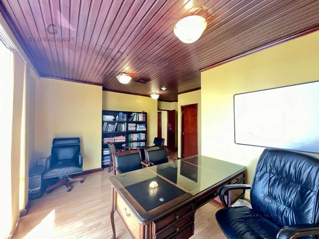 Venta de Oficina en Centro de Guayaquil, con Vista Al Rio, 121 m² con Garaje m. H. Guayas — imagen 2