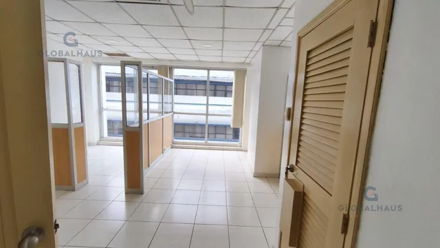 Venta Oficina con Bodega Torres de La Merced, Cordova y Junin Centro de Guayaquil, J. C. Guayas — imagen 5