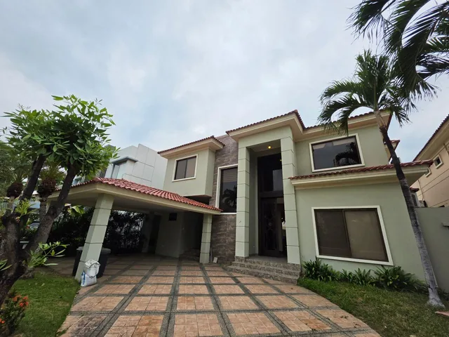 Samborondón Casa 5 Dorm., Guayas — imagen 2