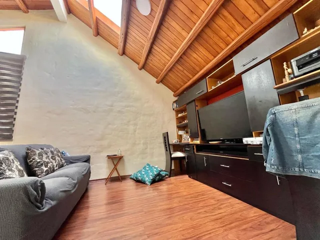 Ira Vendo Casa 240 m² Área Total, 3 Habitaciones Sector Conocoto — imagen 2