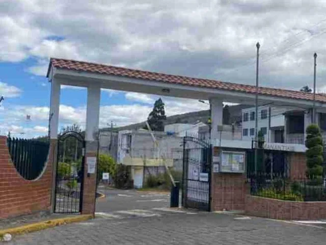 Terreno en Venta Sector Conocoto Urbanización El Manantial — imagen 2