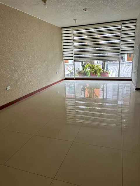 Casa en Venta Valle de Los Chillos Mirasierra — imagen 2