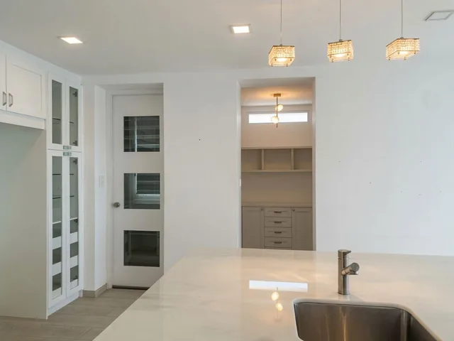 Exclusiva Casa Frente Al Mar de Venta/arriendo en Marinablue San Mateo Manta! Vista! Piscina!, Manabí — imagen 2