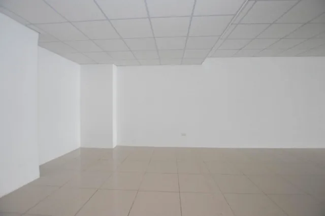 En Venta Oficina en Edificio Xima - Vía Samborondón Km 1 1/2, Guayas — imagen 4