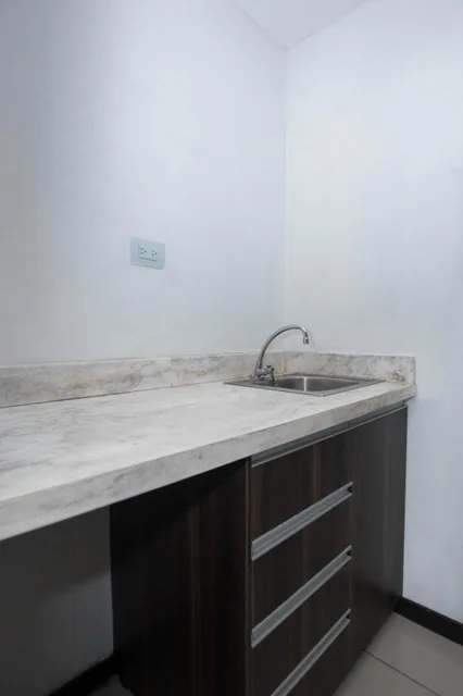 En Venta Oficina en Edificio Xima - Vía Samborondón Km 1 1/2, Guayas — imagen 2