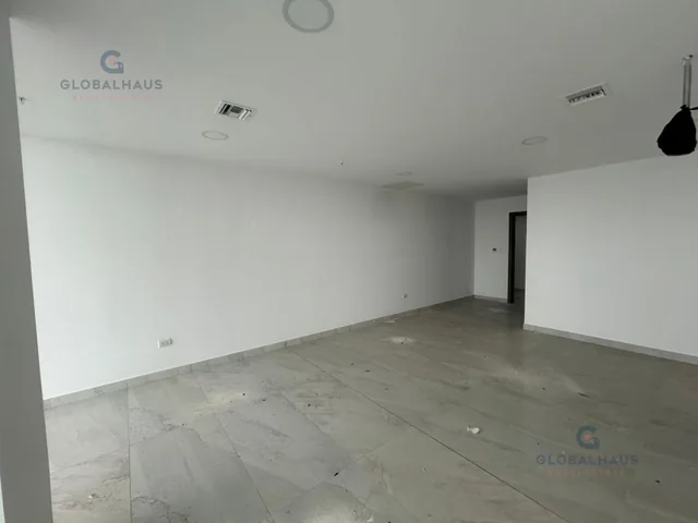 Alquiler y Venta de Oficina Ubicada Av de Las Americas Diagonal Centro Convenciones. m. H, Guayas — imagen 4