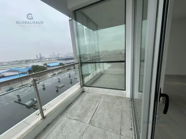 Alquiler y Venta de Oficina Ubicada Av de Las Americas Diagonal Centro Convenciones. m. H, Guayas — imagen 3