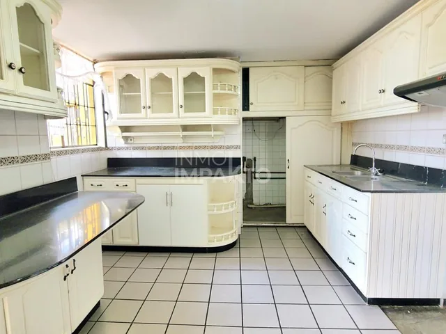 Casa Grande en Venta La Magdalena Metro El Coral Sur de Quito — imagen 2