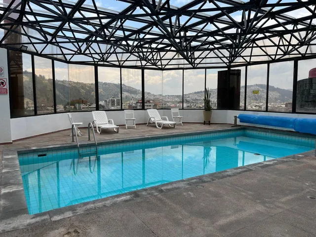 Sector Hotel Quito Departamento de Venta 261 m² — imagen 2