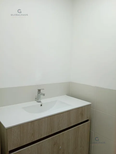 Venta/ Alquiler Oficina Platinum II Av Leon Febres Cordero Daule, K. S. Guayas — imagen 5