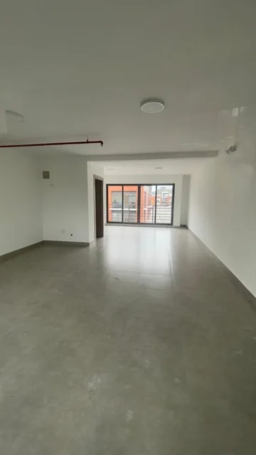 7699. Almax Center, Local Comercial / Oficina en Venta, 47 m², $90.000. Guayas — imagen 3
