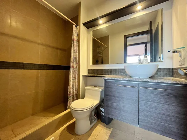 Lomas de Monteserrín, Piso 6, Departamento 2 Habitaciones con Balcón — imagen 3