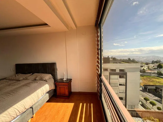 Lomas de Monteserrín, Piso 6, Departamento 2 Habitaciones con Balcón — imagen 2