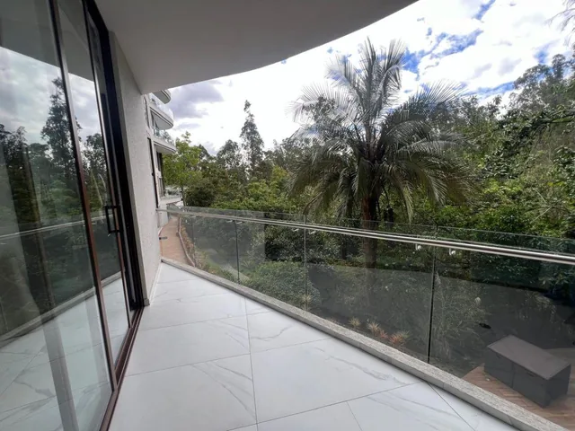 Departamento en Venta con Terraza y Patio - Jardines del Batan — imagen 4