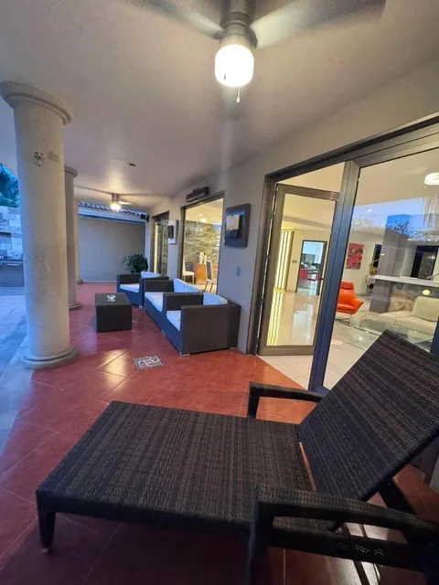 Laguna Club - Exclusiva Casa en Venta y Alquiler con Piscina - Via a La Costa, Guayas — imagen 2