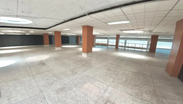 Local en Venta Av Amazonas Sector Plataforma Gubernamental 2.559 m² $2`800.000,00 — imagen 2