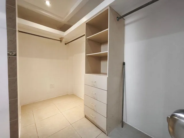 Casa en Venta, Km 3 Via a Samborondon Sector del Liceo Panamericano, Cerca de La Uess, Guayas — imagen 5
