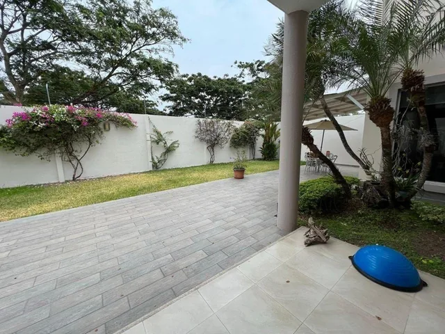 Samborondón Km 7.5 Laguna del Sol Casa en Venta, Guayas — imagen 3