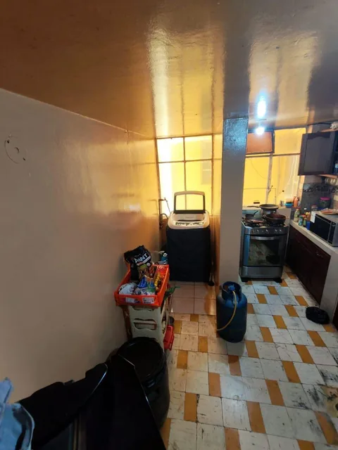 Casa Rentera Esquinera en Chimbacalle - Usd 177. 500 Negociables — imagen 4