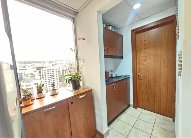 En Venta Oficina Shyris y Eloy Alfaro. Provincia de Pichincha — imagen 4