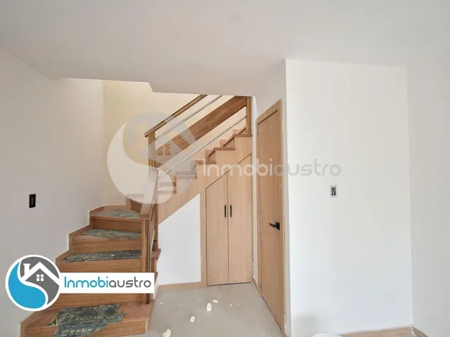 Av Ricardo Duran, Venta de Hermosa Casa Aplica a Crédito Miti Miti, Azuay — imagen 4