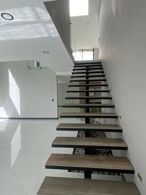 Casa en Venta, Independiente, Urbanización Privada en Puembo Piscina Canchas y Seguridad 24/7 — imagen 5