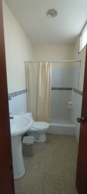 Urdesa Central Venta Departamento, Guayas — imagen 2