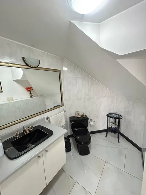 Venta El Bosque Elegante Amplia Casa Cuatro Dorm. Terraza Vista — imagen 3