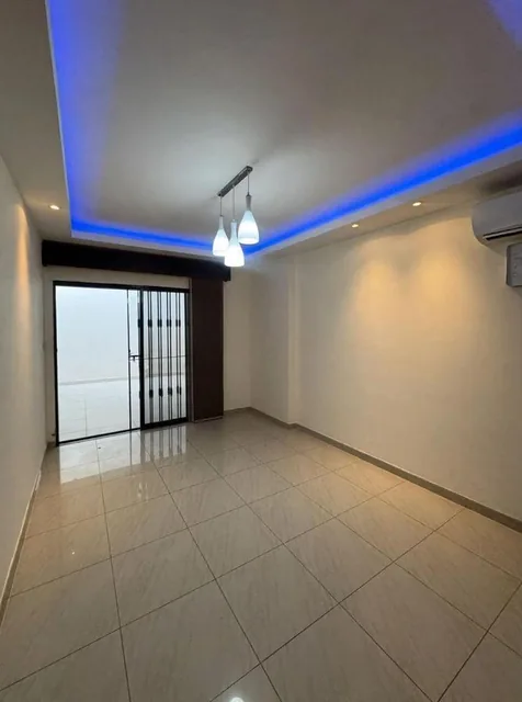 Casa en Venta en Bosques de La Costa, Amplio Patio y Exelentes Acabado, Guayas — imagen 3