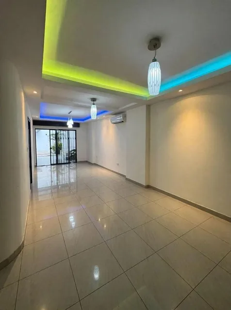 Casa en Venta en Bosques de La Costa, Amplio Patio y Exelentes Acabado, Guayas — imagen 2