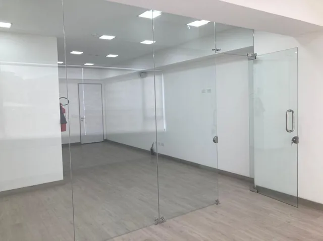 Oficina Venta 49 m² con Parqueadero – La Carolina — imagen 3
