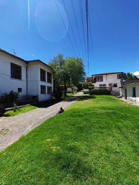 Terreno con 3 Casas Sector Las Casas, H. Metropolitano — imagen 3