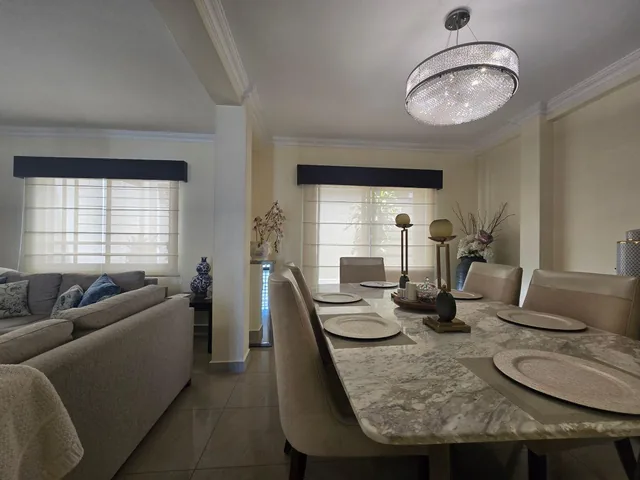 Venta de Hermosa y Remodelada Casa en Villa Club, Guayas — imagen 3