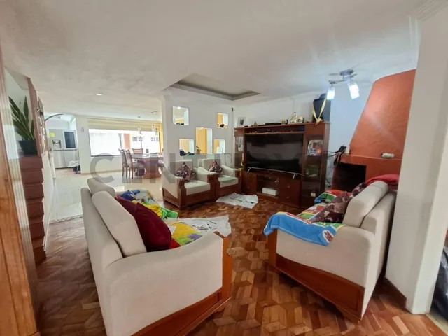 Venta de Casa en Conocoto – Conjunto 6 de Junio — imagen 3