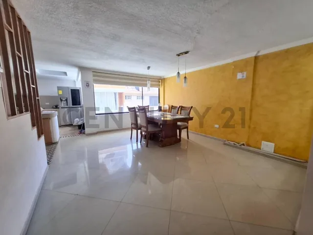 Venta de Casa en Conocoto – Conjunto 6 de Junio — imagen 2