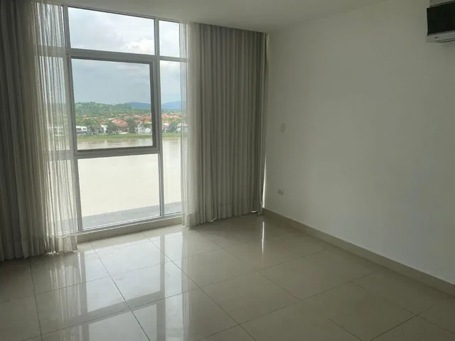 Lindo Departamento con Espectacular Vista Al Rio, 3 Dorm. con Sus Baños, Piscina, Gimnasio. Guayas — imagen 4