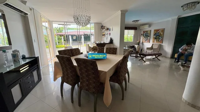 Portal Al Sol, Vendo Casa con Doble Terreno, 4 Dorm c/u Bano, Piscina, Terraza, Guayas — imagen 5